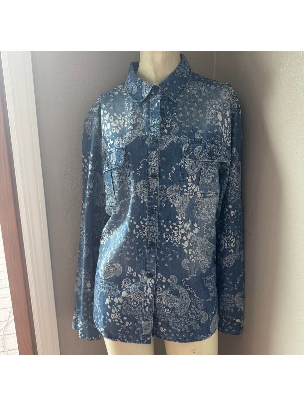 Chico's printed button down blouse size 12